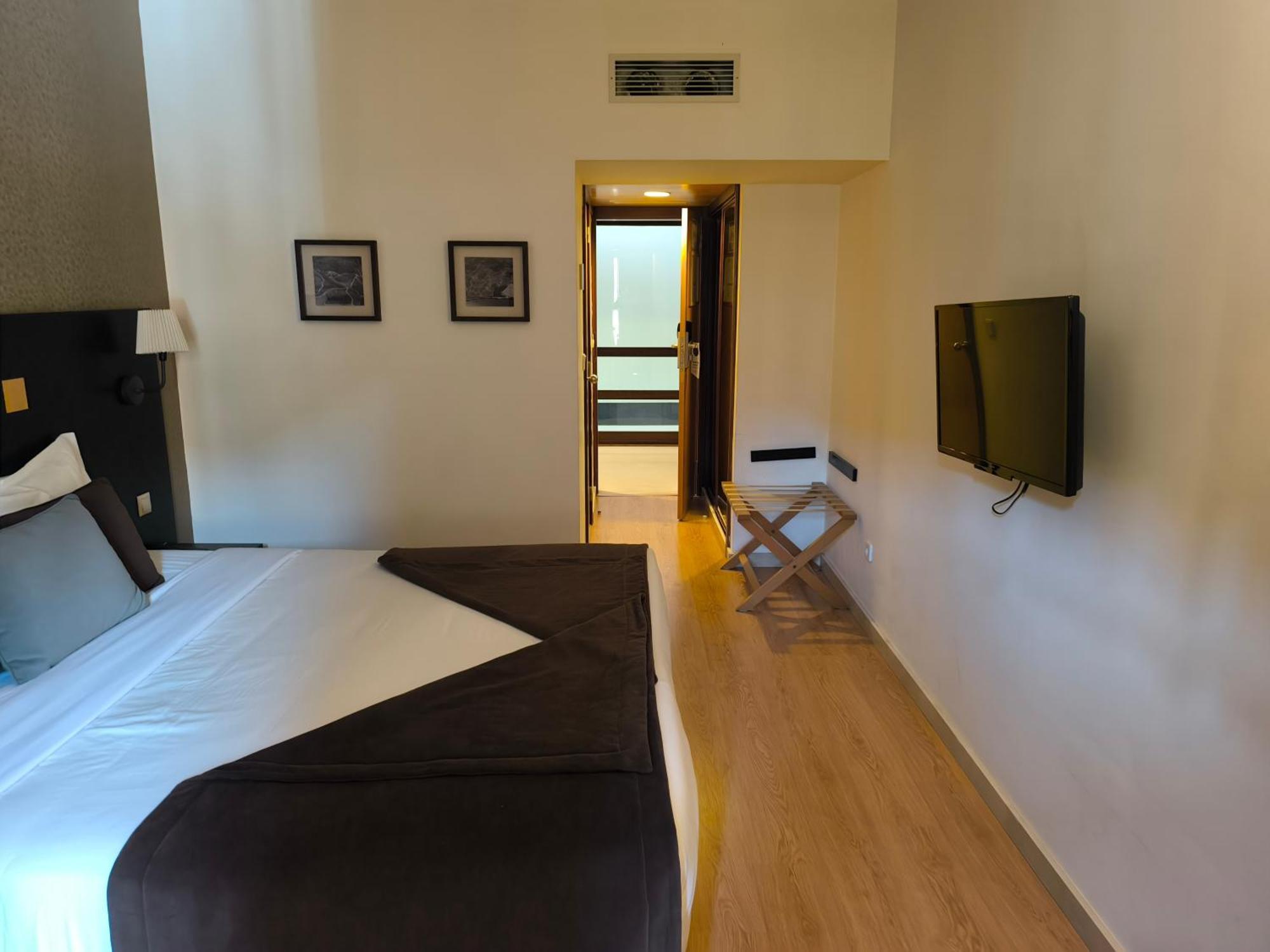 Douro Marina Hotel & Spa レゼンデ エクステリア 写真